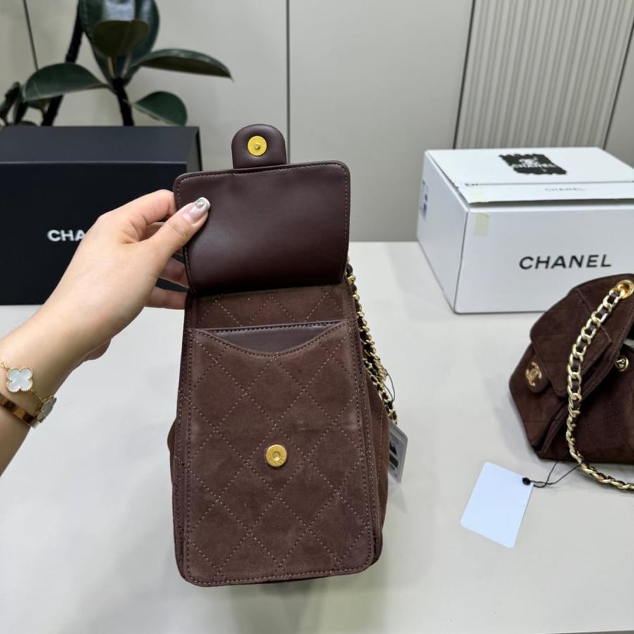 CHANEL BROWN