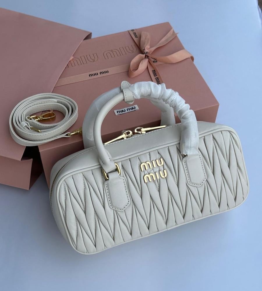 شنطة miumiu