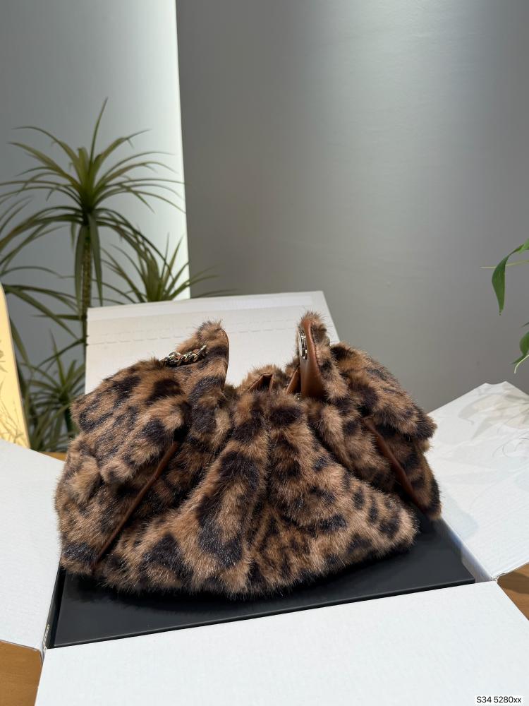 شنطة شانيل