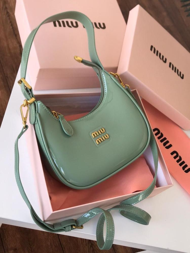 شنط miumiu