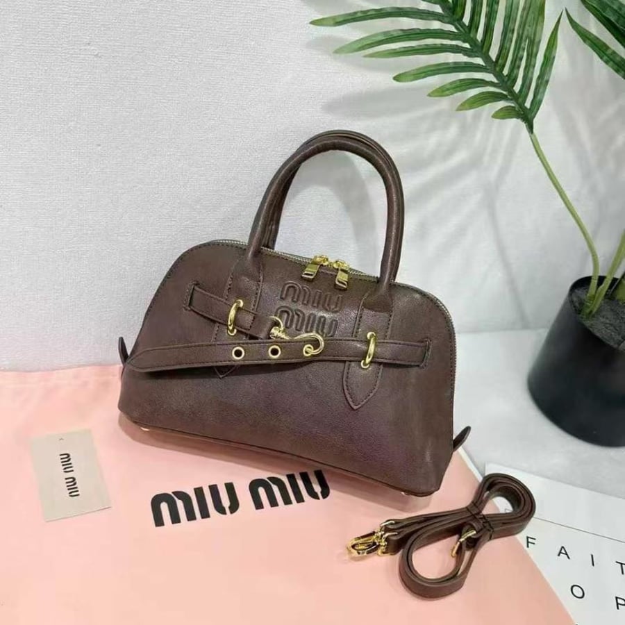 شنطة miumiu