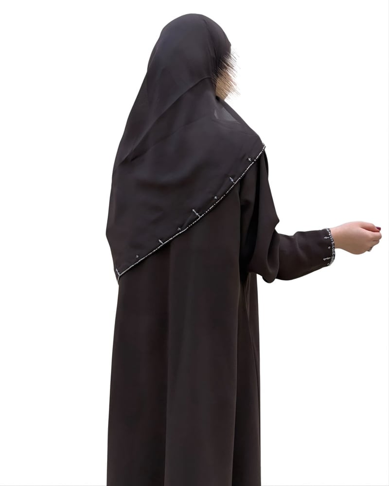 T033-عباية