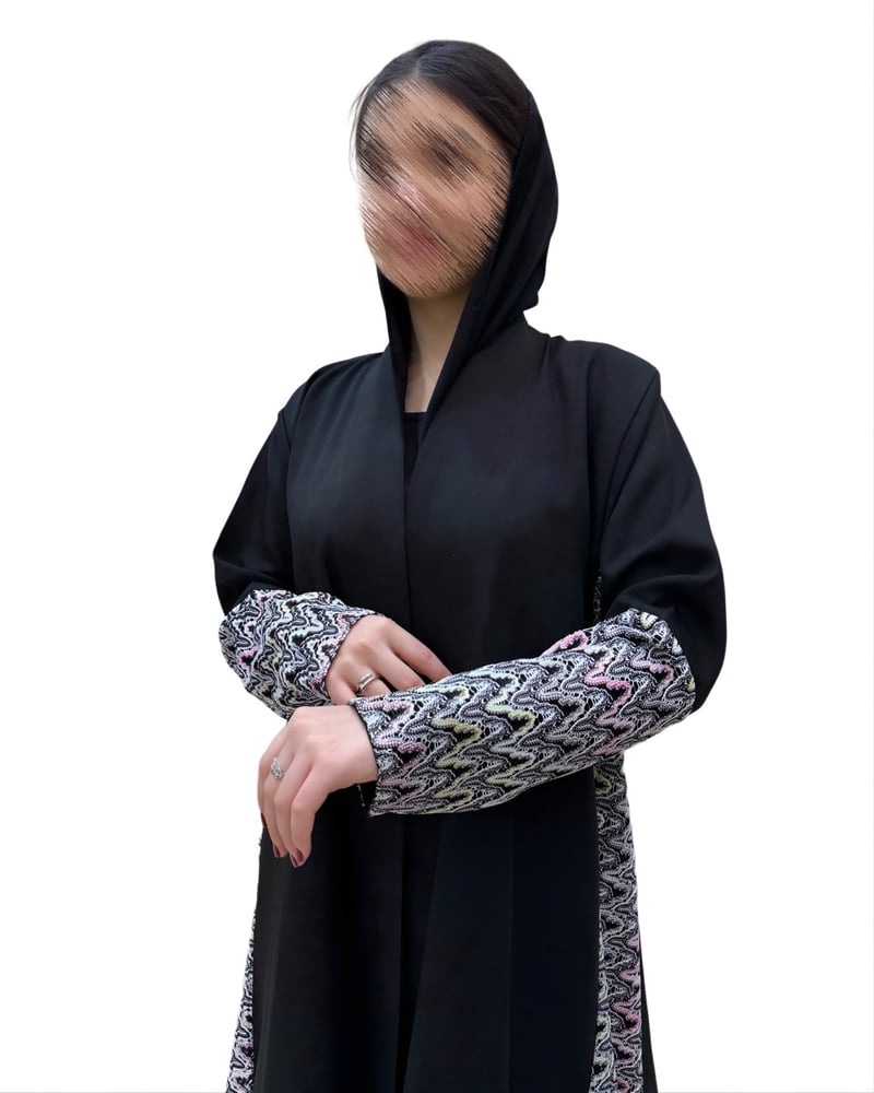 N746-عباية