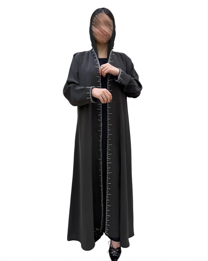 T033-عباية