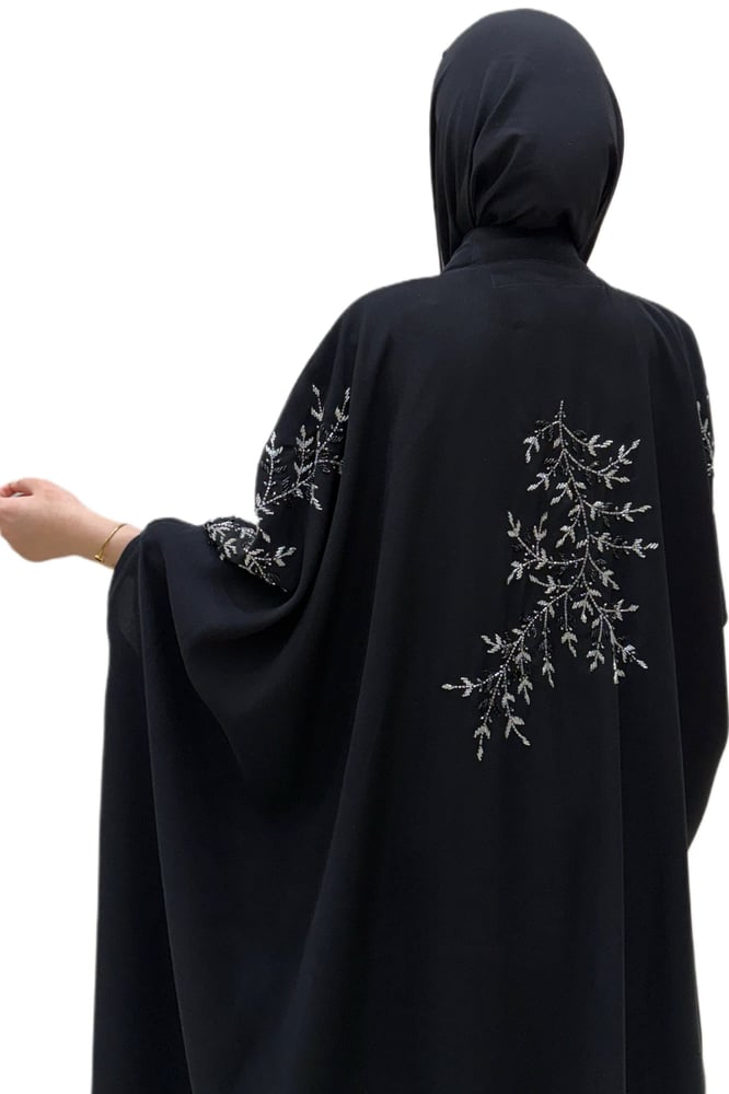 T004 عباية قطري بشك يدوي