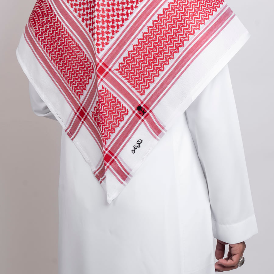شماغ احمر وسط ملكي مودرن اصدار 2026