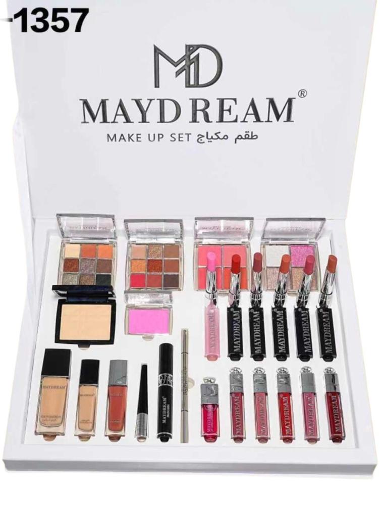 طقم MAYDREAM الابيض المتكامل.. حققي إطلالة أحلامك في طقم واحدة