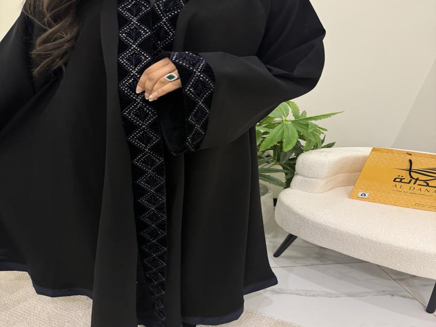 عبايه رنا