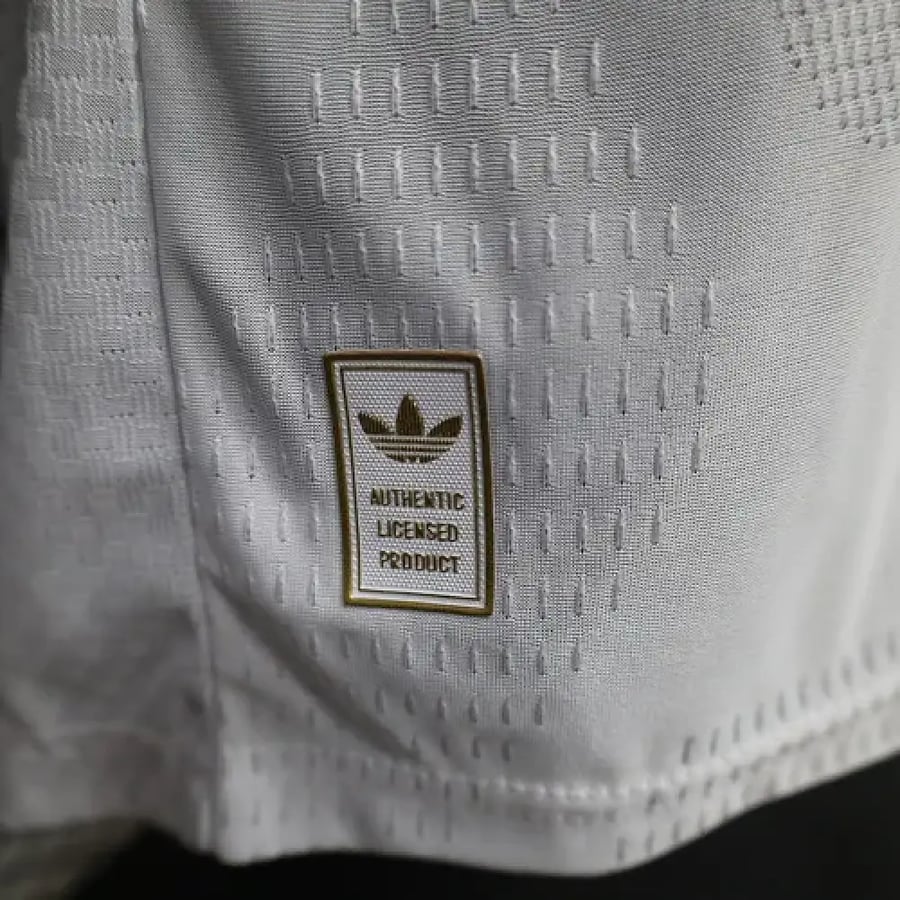 قميص بايرن ميونخ الاحتياطي لموسم 26-27 ( نسخة اللاعبين )