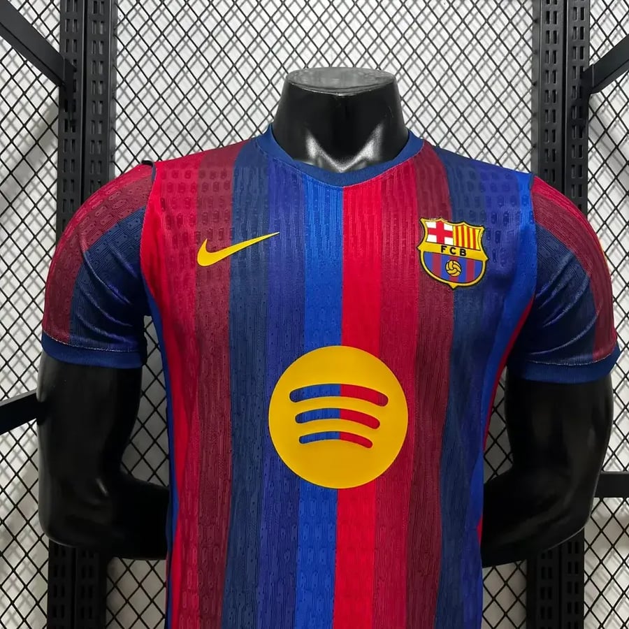 قميص برشلونه الأساسي للموسم الجديد 26-27