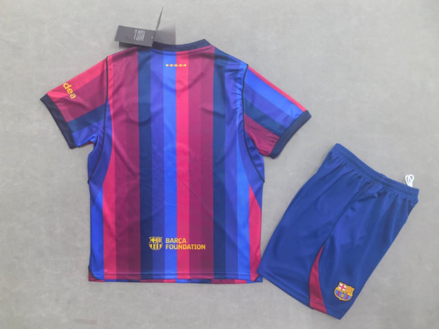 طقم برشلونة الأساسي 2022/2023 (تيشيرت + شورت) | فخامة البلوغرانا وشعار سبوتيفاي الذهبي