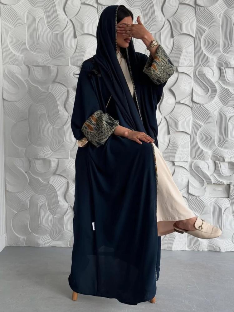 عباءات نسائية