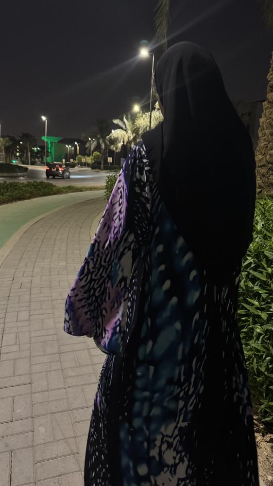 Ultraviolet abaya