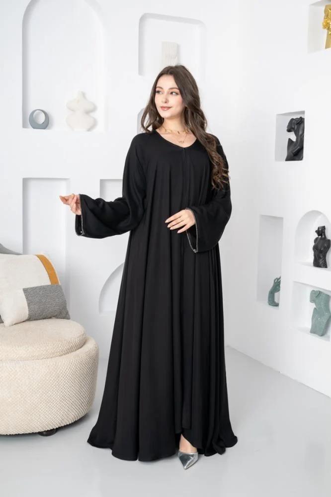 عباية كلوش مميزة تطريز كم