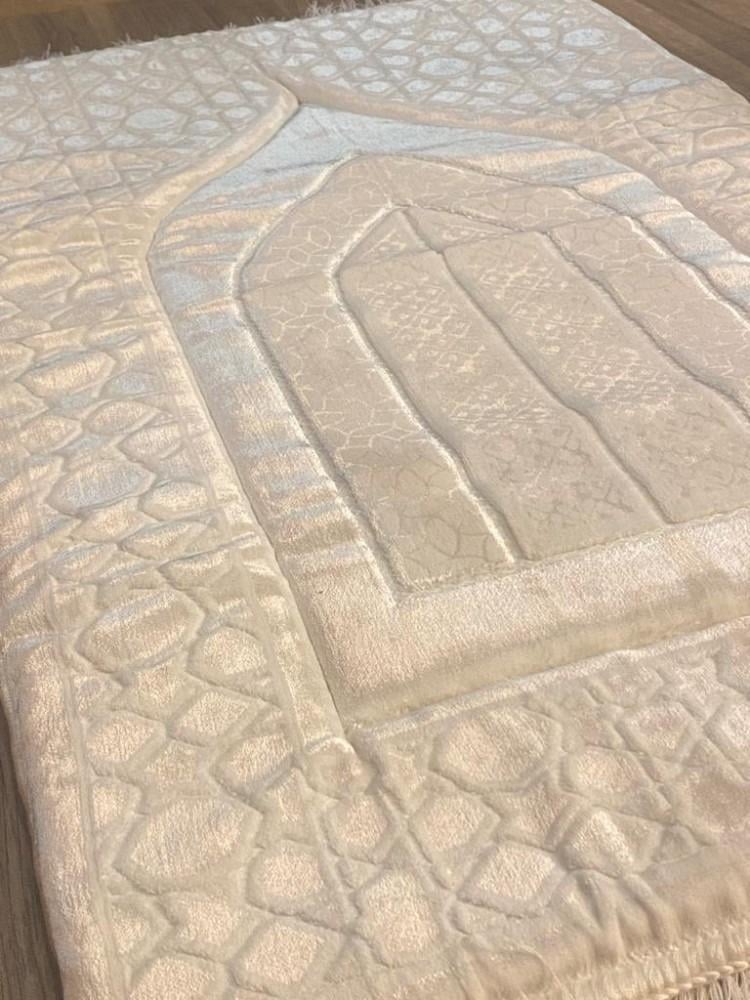 سجادة صلاة طبية بحشوة ميموري فوم بتصميم إسلامي أزرق