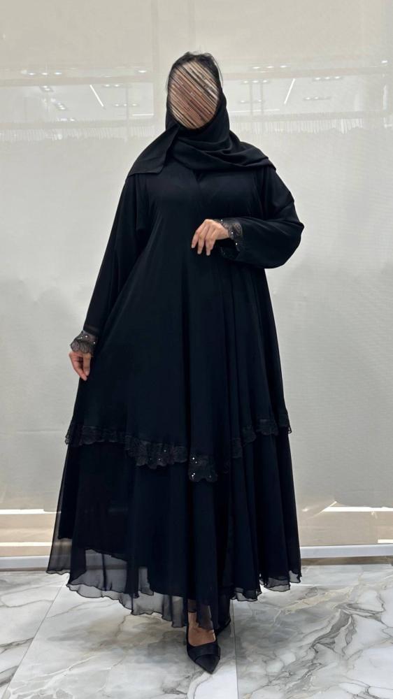 عباية سماح  دبل كلوش بقماش شيفون مبطن وكلفه مطرزه