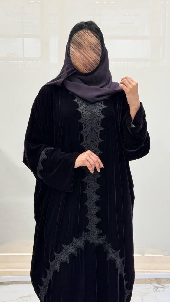 عباية شهد بشت بقماش مخمل لون ارجوني