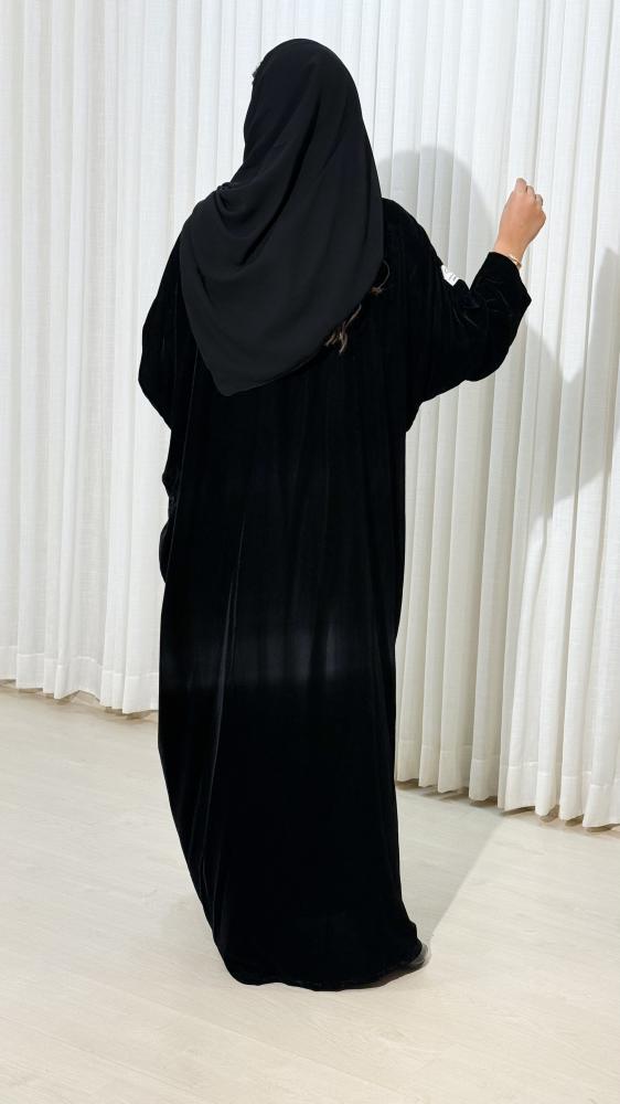 عباية هدى فراشه مخمل