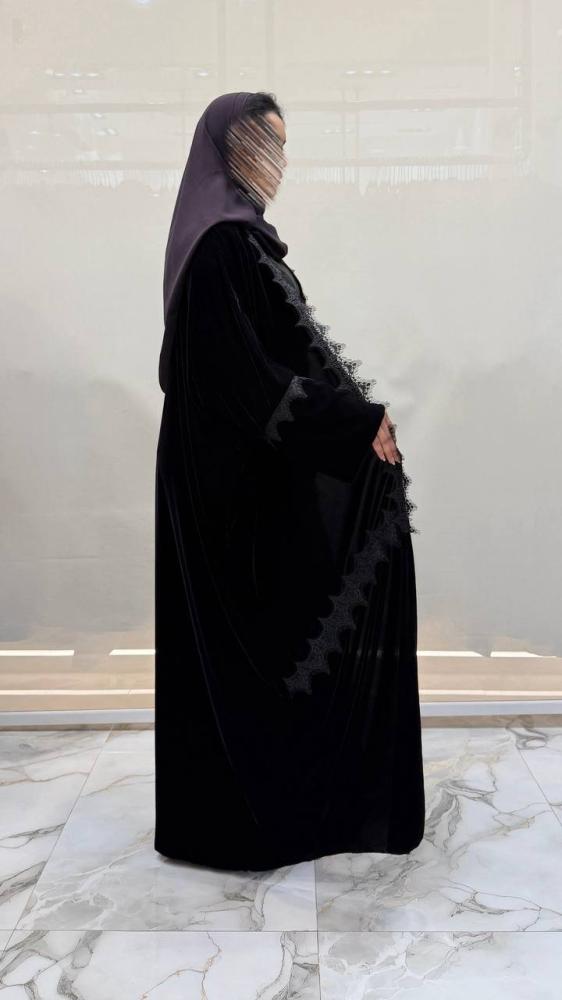 عباية شهد بشت بقماش مخمل لون ارجوني