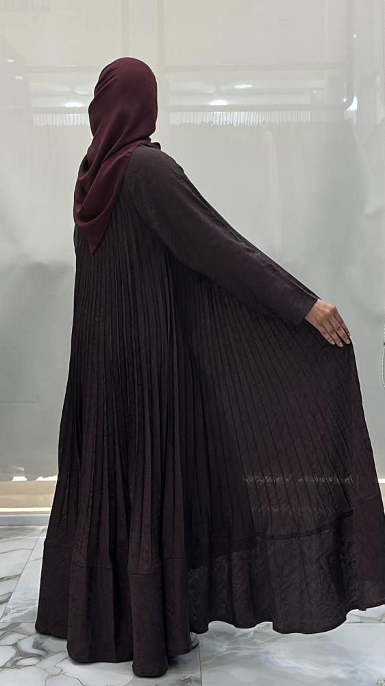 Glamorous abaya in maroon color
