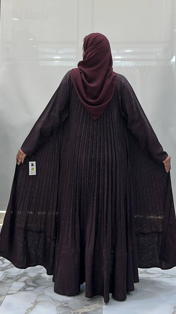 Glamorous abaya in maroon color