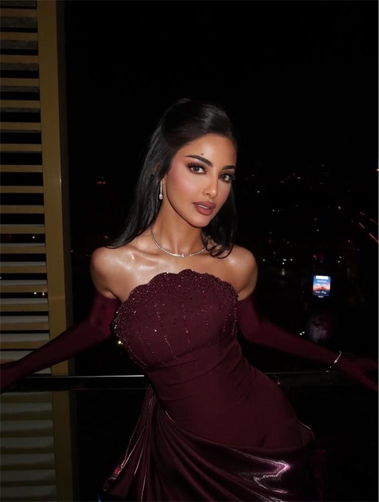 فستان لمى الكناني