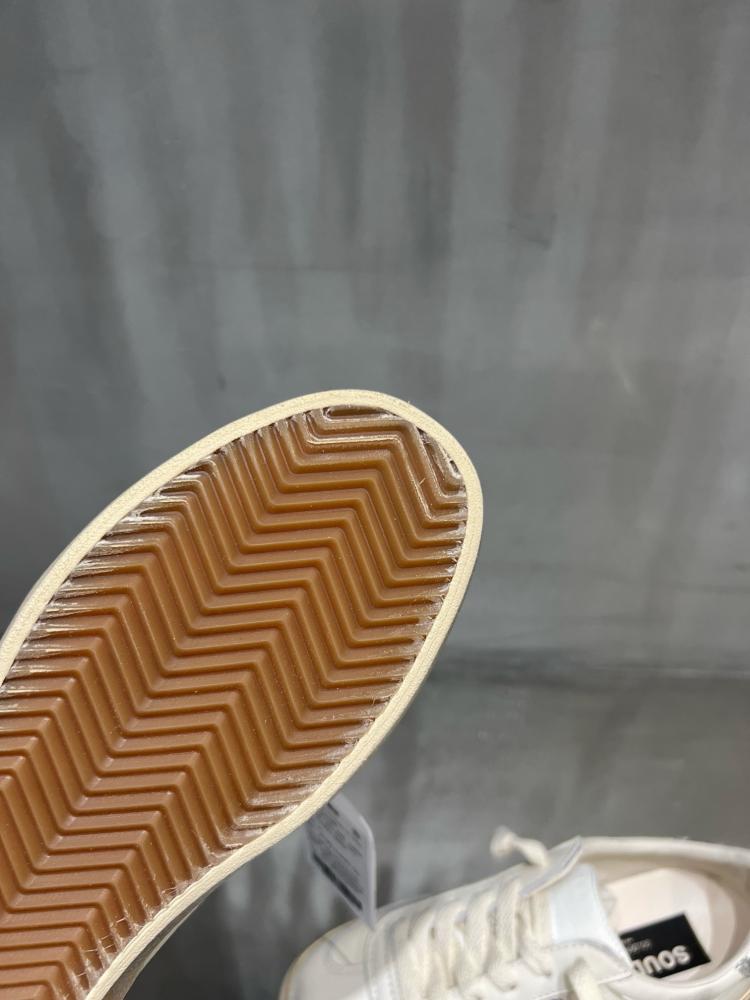 Golden goose