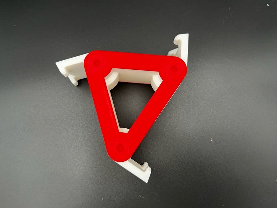 Triangle mobile holder