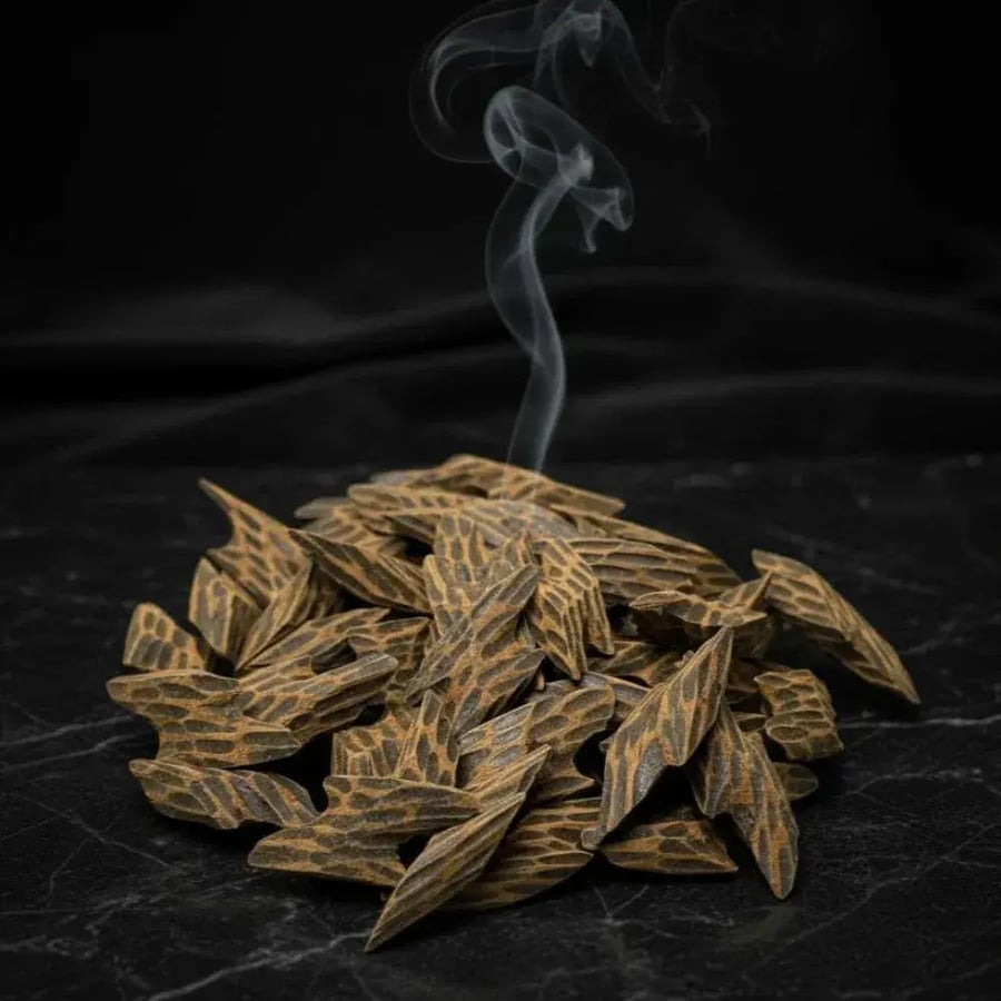 Tajer Vietnamese royal oud / ounce