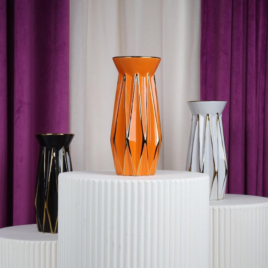 Black ceramic vase with geometric design