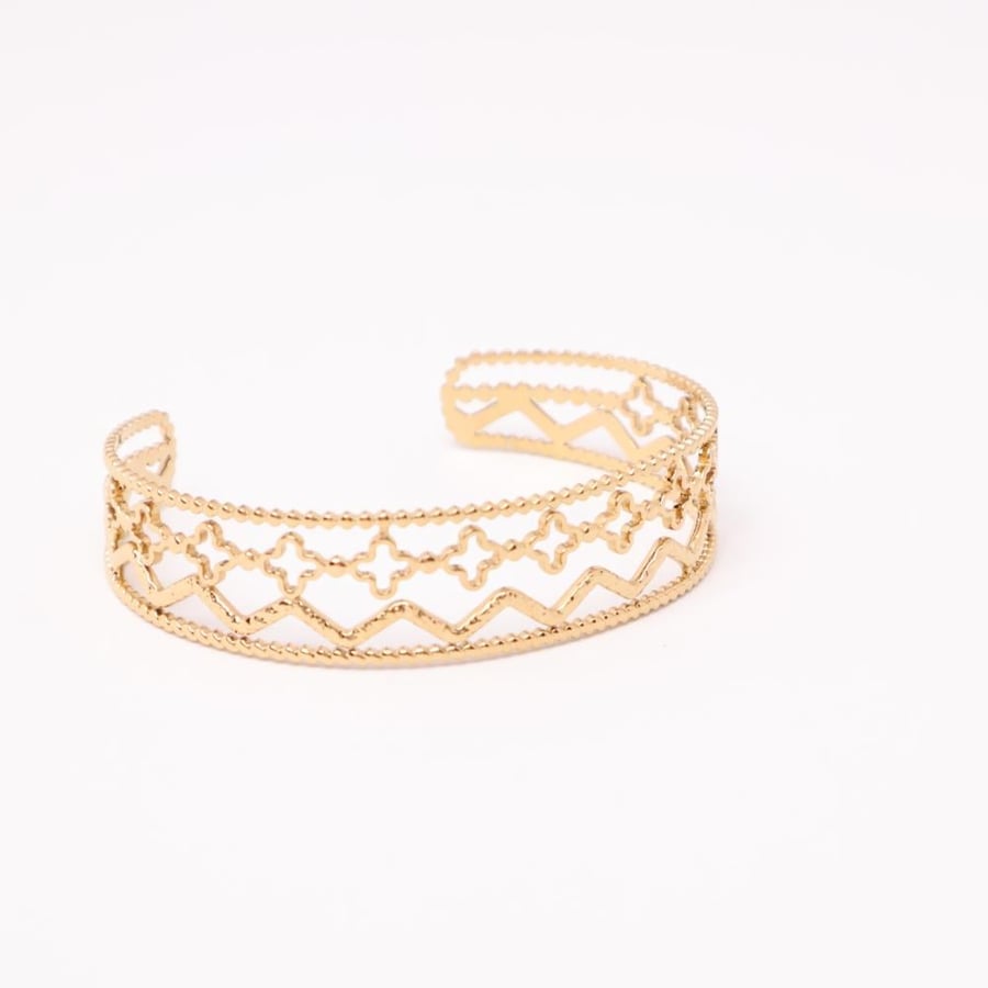 Gold bracelet