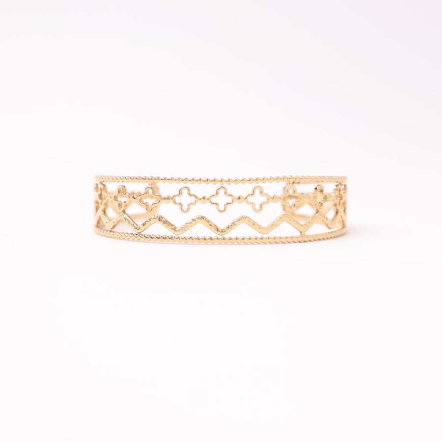 Gold bracelet