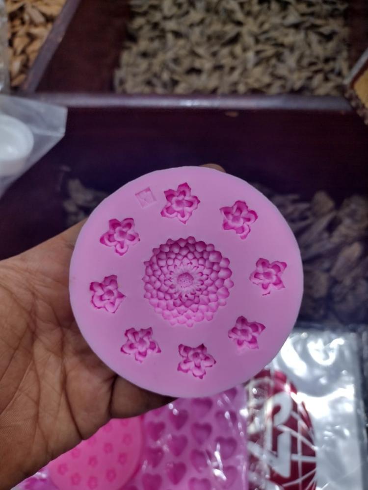 قولب سيلكون شكل جوري