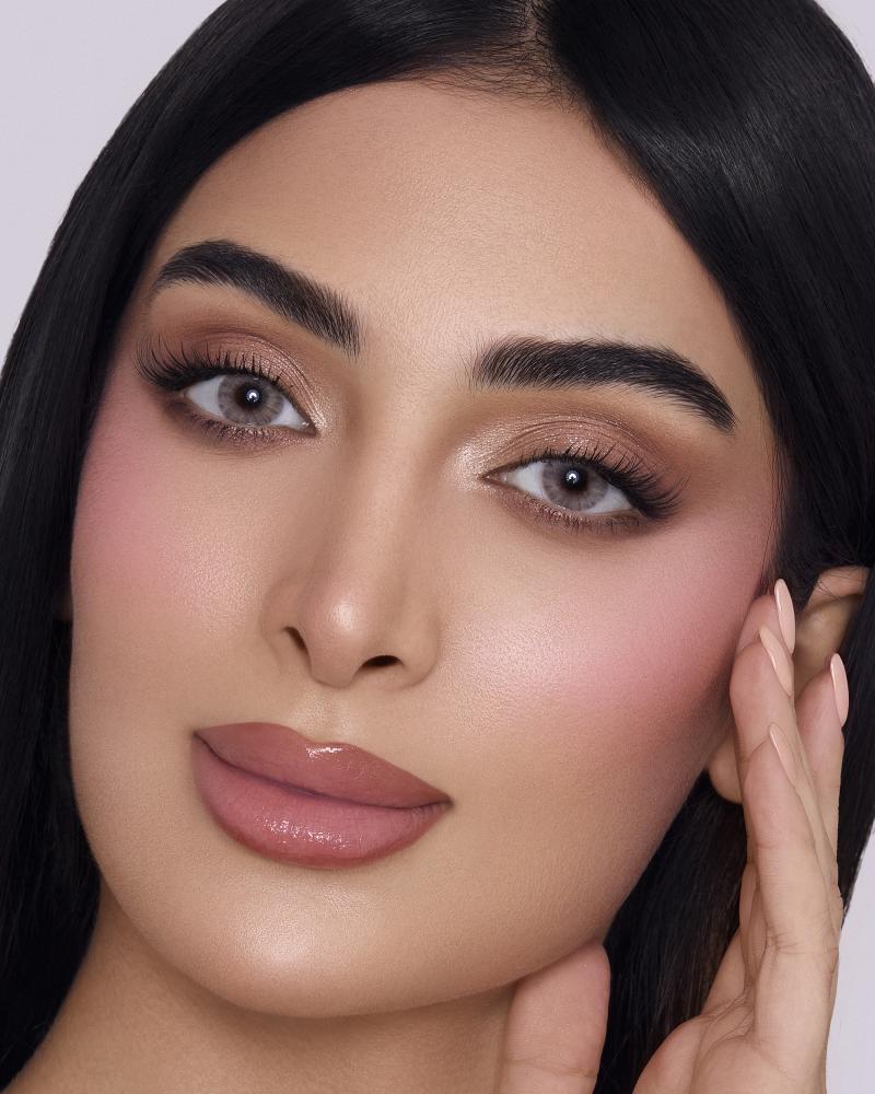 عدسات أنستازيا Addict Amarillo زينة