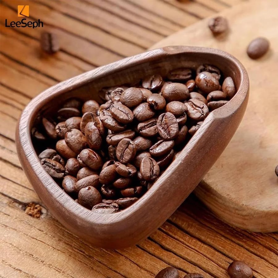 كوب خشبي مع بخاخ
