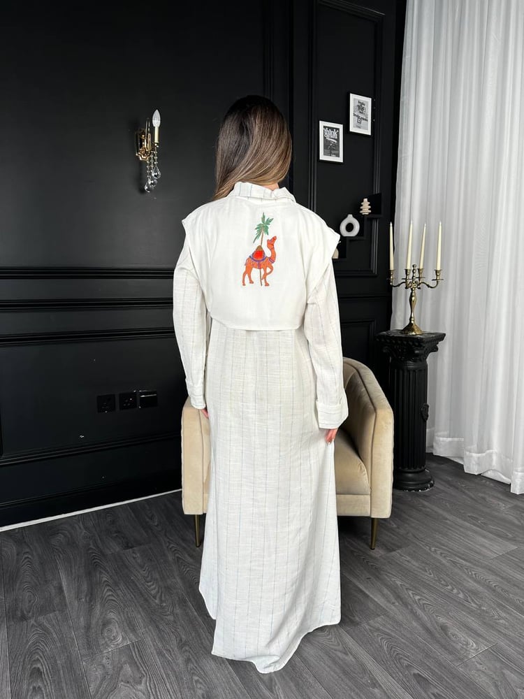 OFF WHITE