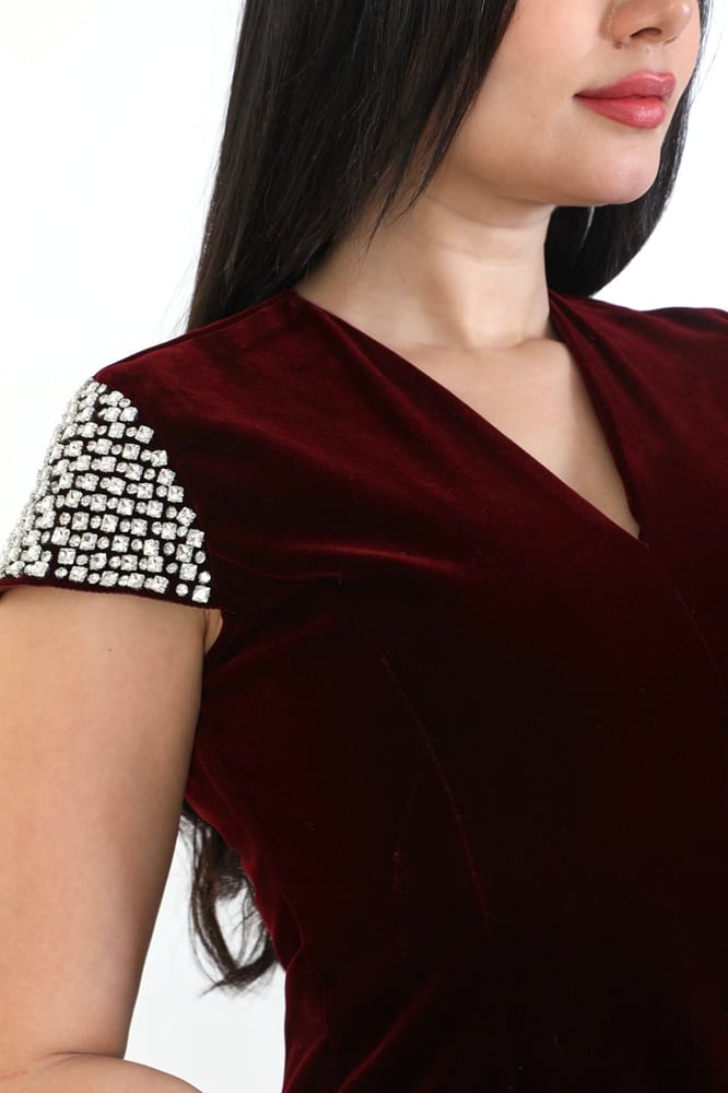 MAROON