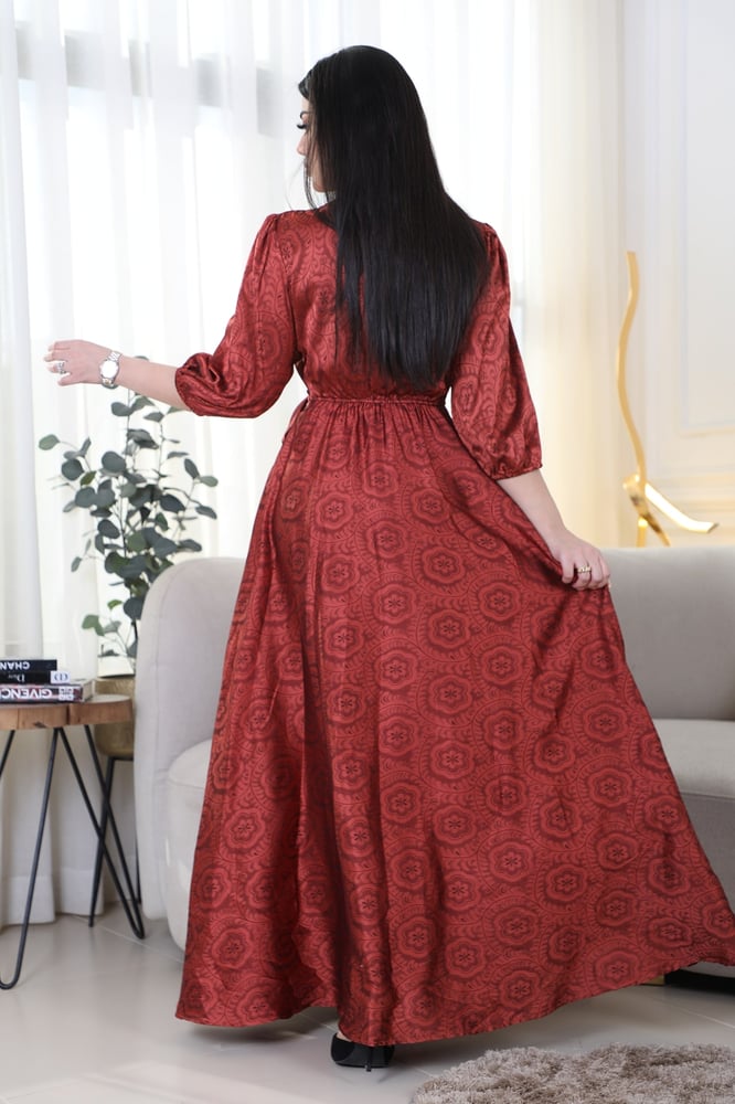 فستان اكمام طويلة