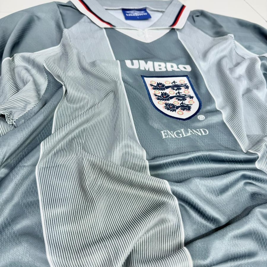 England- إنجلترا