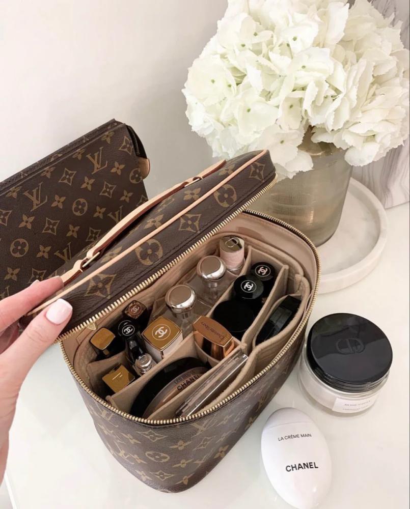 شنطة ميكب Lv ماستر كوبي | بالطلب المُسبق