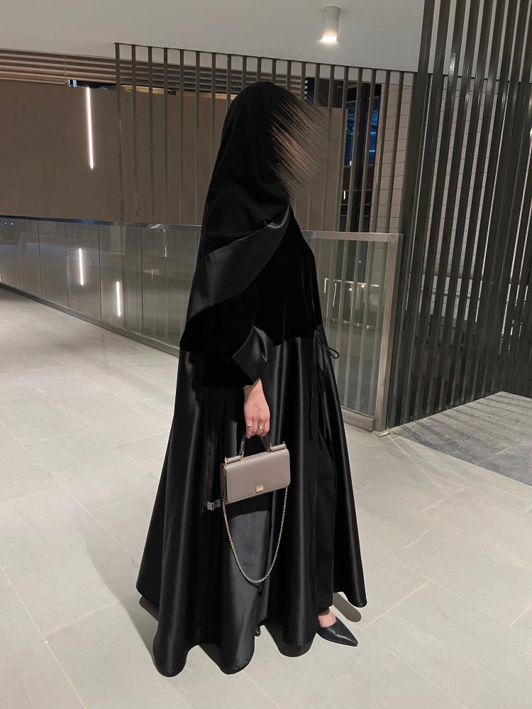 عباية مخمل وتفته