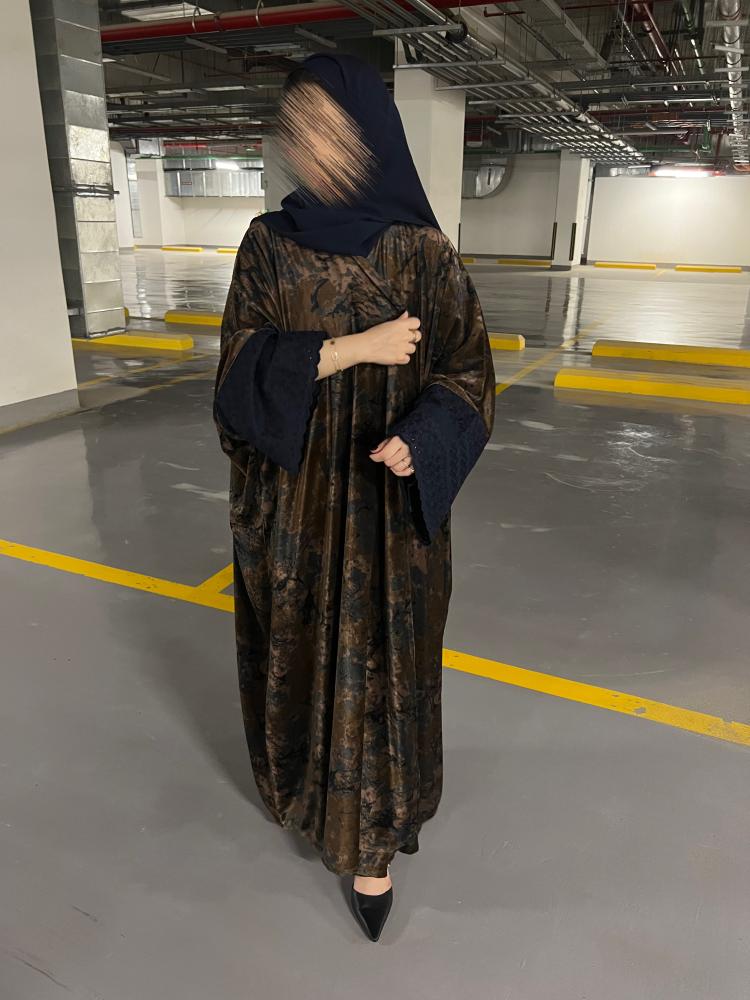 عباية مخمل مشجر وجوبير