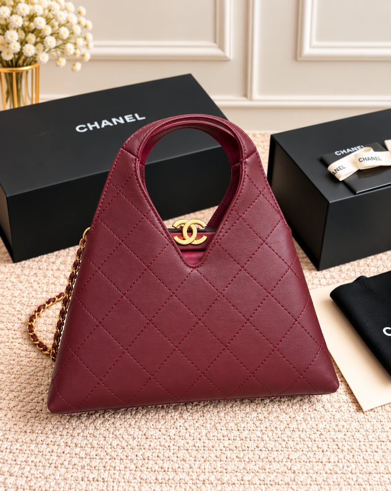 شنطة شانيل مبطنة باللون العنابي – CHANEL Quilted Bag
