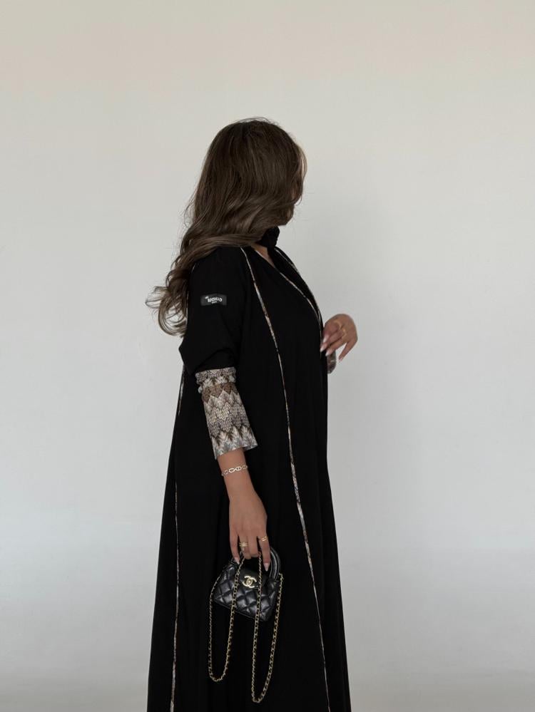 W138 ABAYA