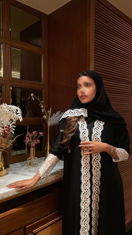 W68 ABAYA