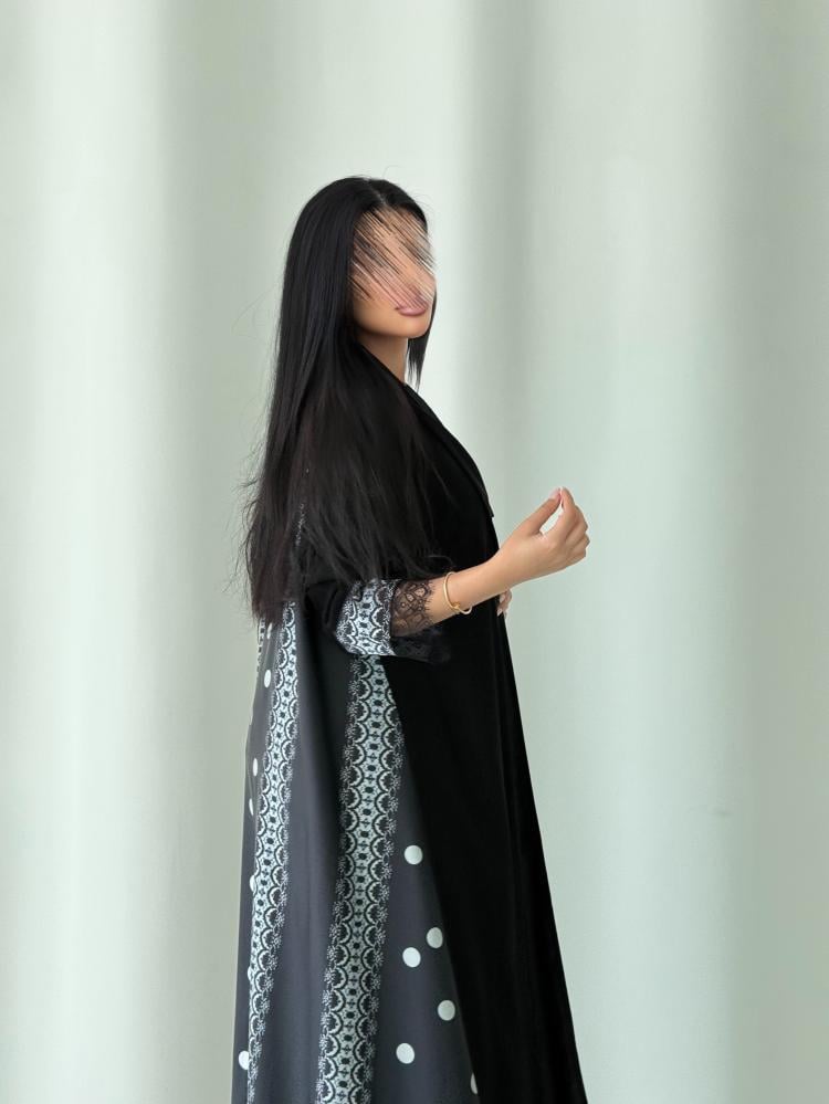W131 ABAYA