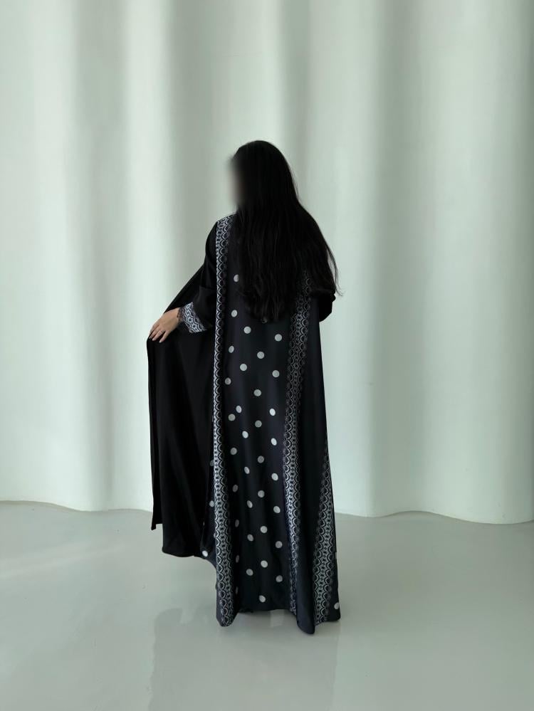 W131 ABAYA