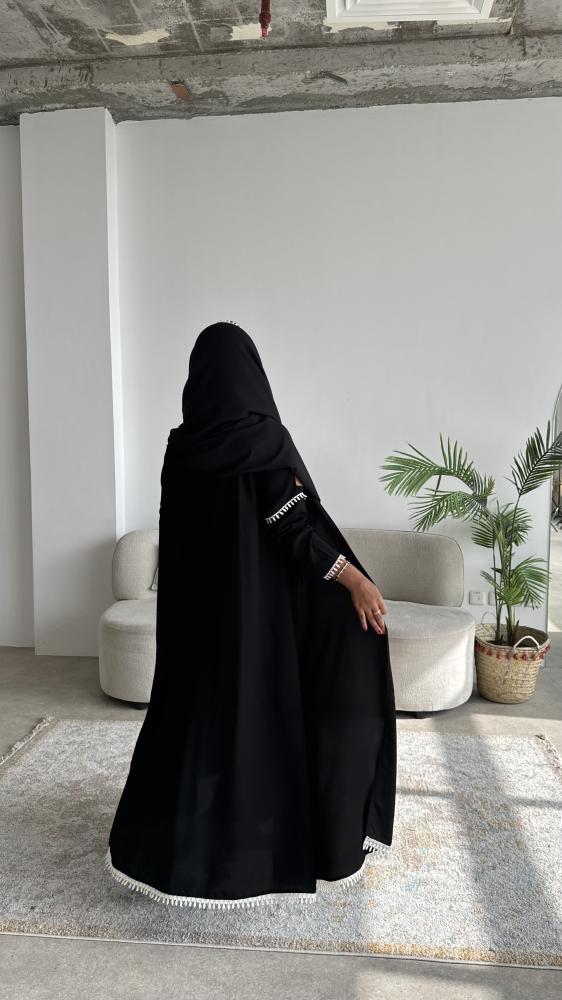 W18