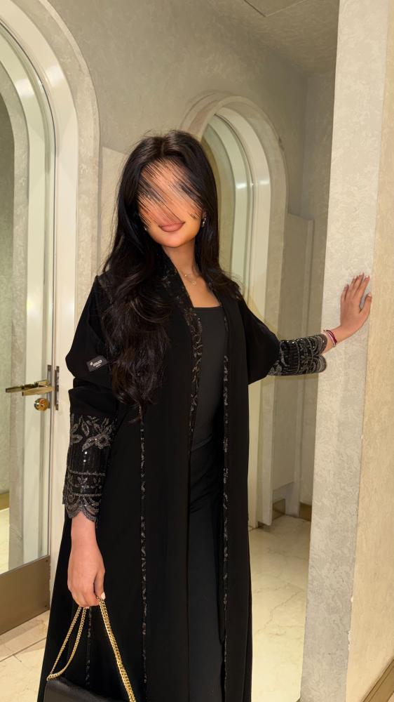 W100 ABAYA