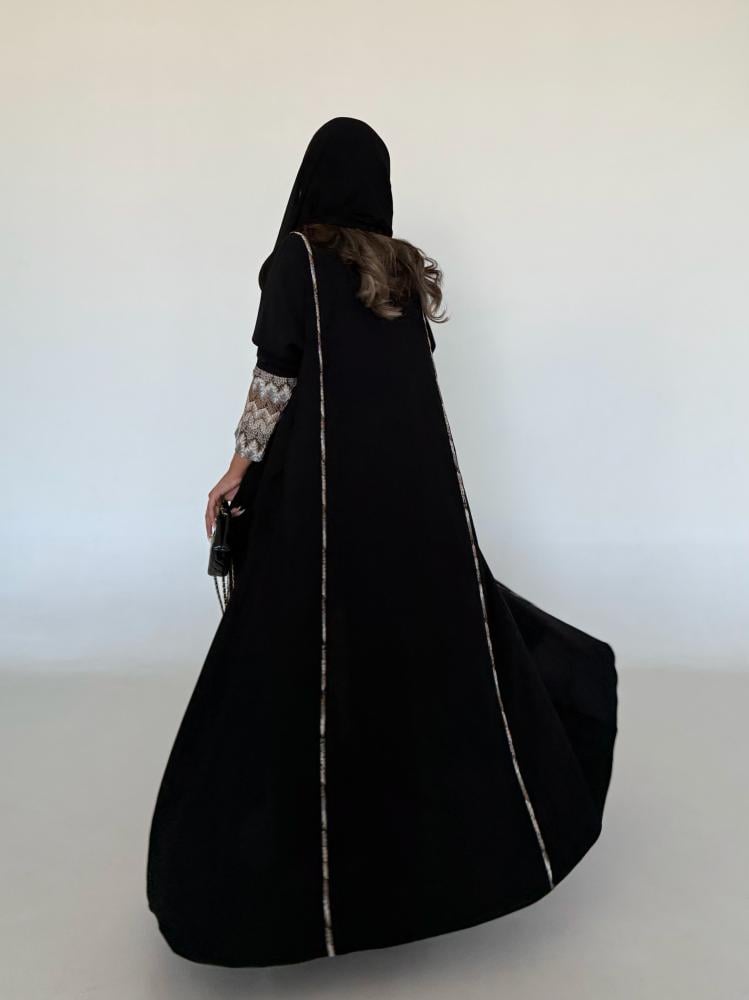 W138 ABAYA
